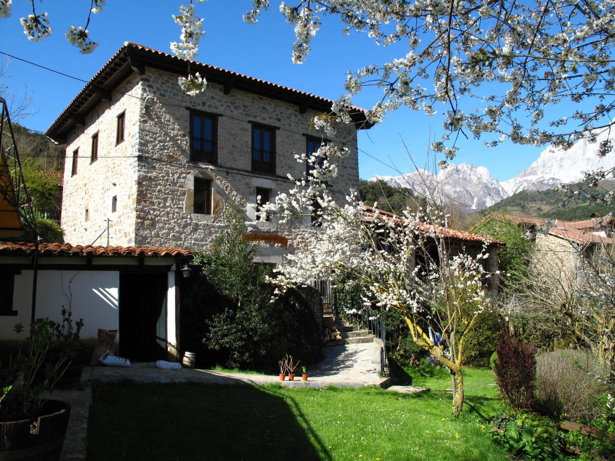 Albergue Turistico Valdebaro Камаленьо Экстерьер фото
