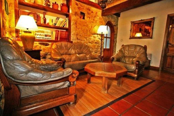 Albergue Turistico Valdebaro Камаленьо Экстерьер фото